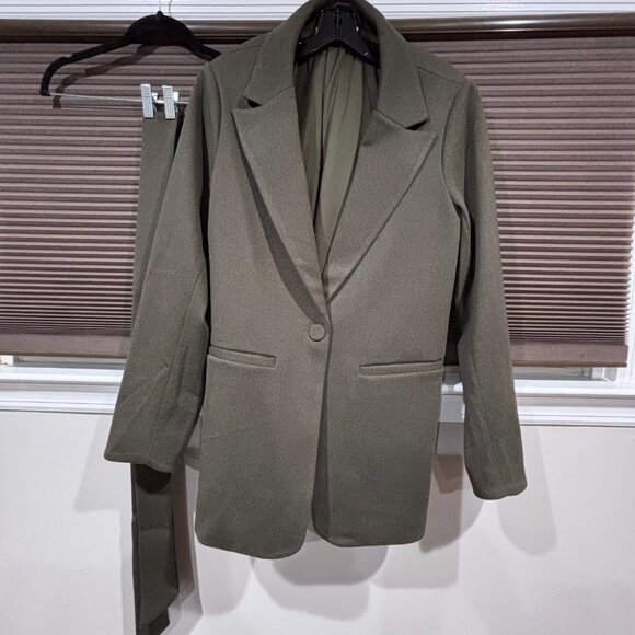 Good American Jackets & Blazers - Good American Women Belted Structured Blazer SZ 3/4 L/XL